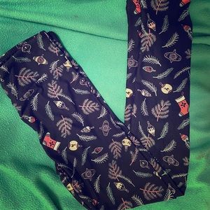 LULAROE OS CHRISTMAS LEGGINGS